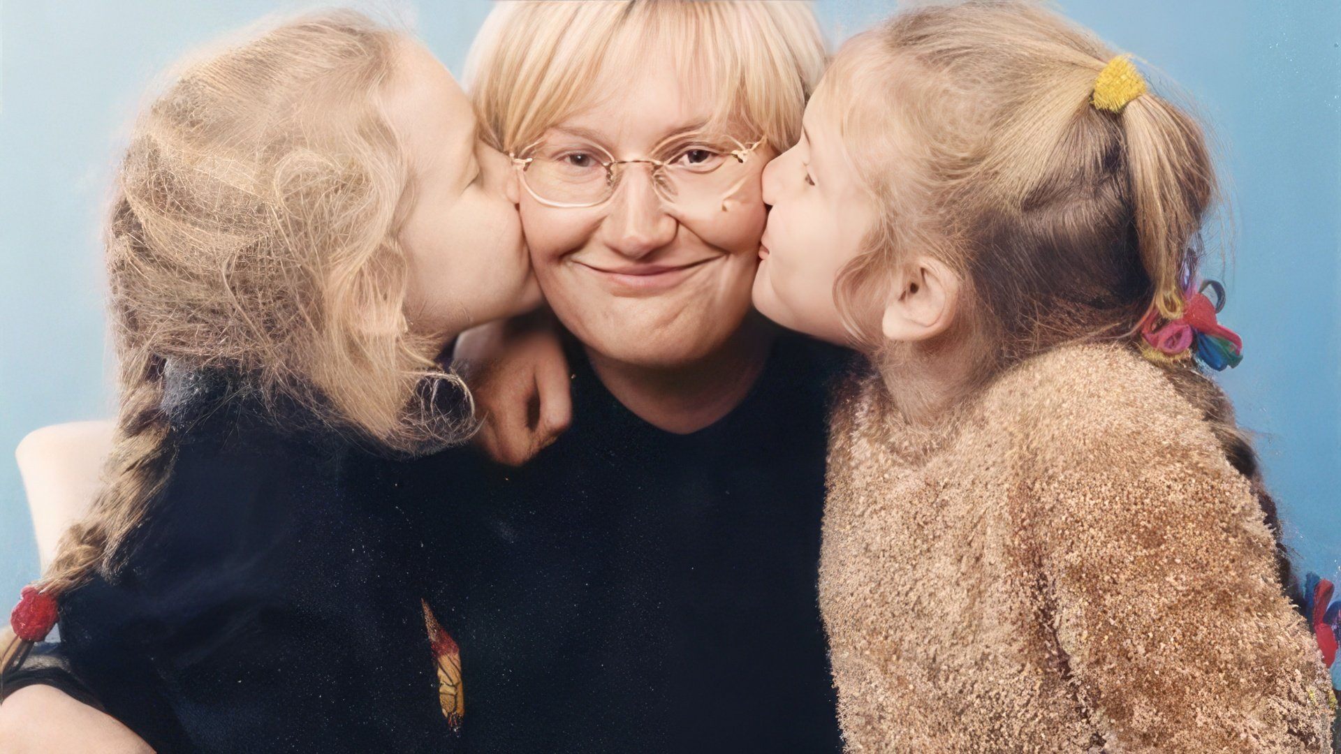 Елена Батурина с дочерьми