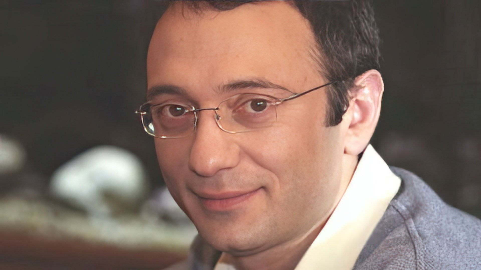 Акции компании «Нафта Москва» Керимов приобрел в 1999 году