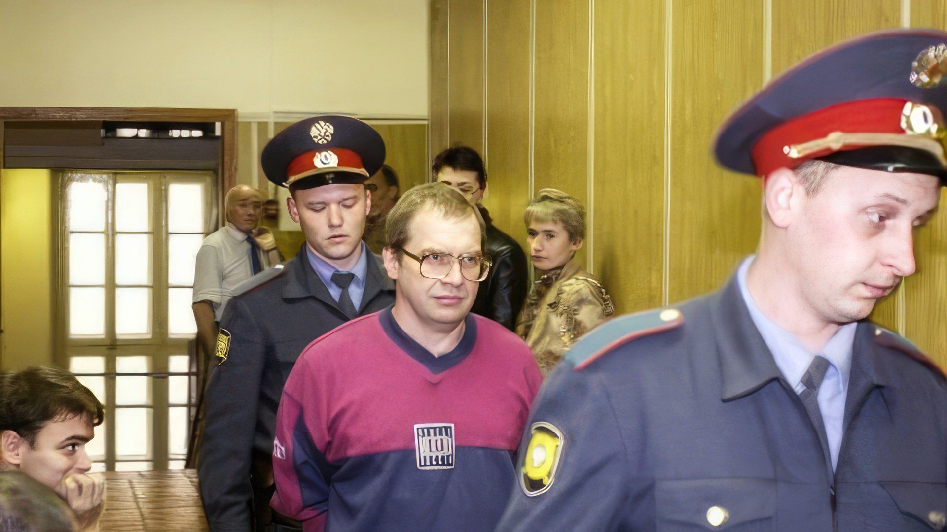 Фото из зала суда (2003 год)