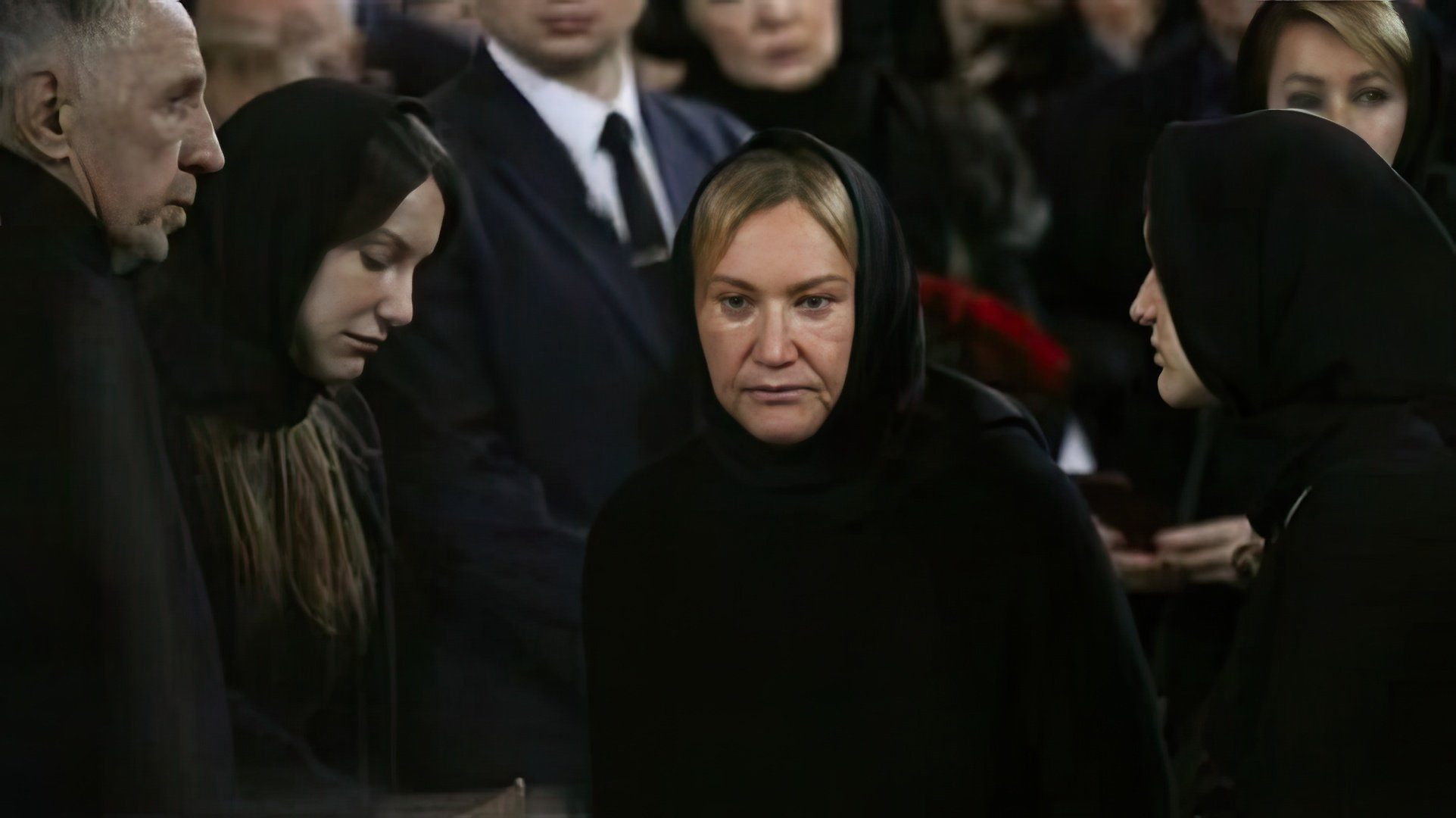 Елена Батурина на похоронах Юрия Лужкова